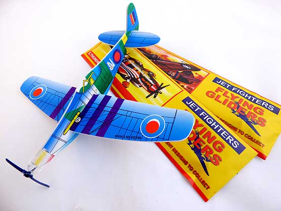 48 Polystyrene Flying Gliders